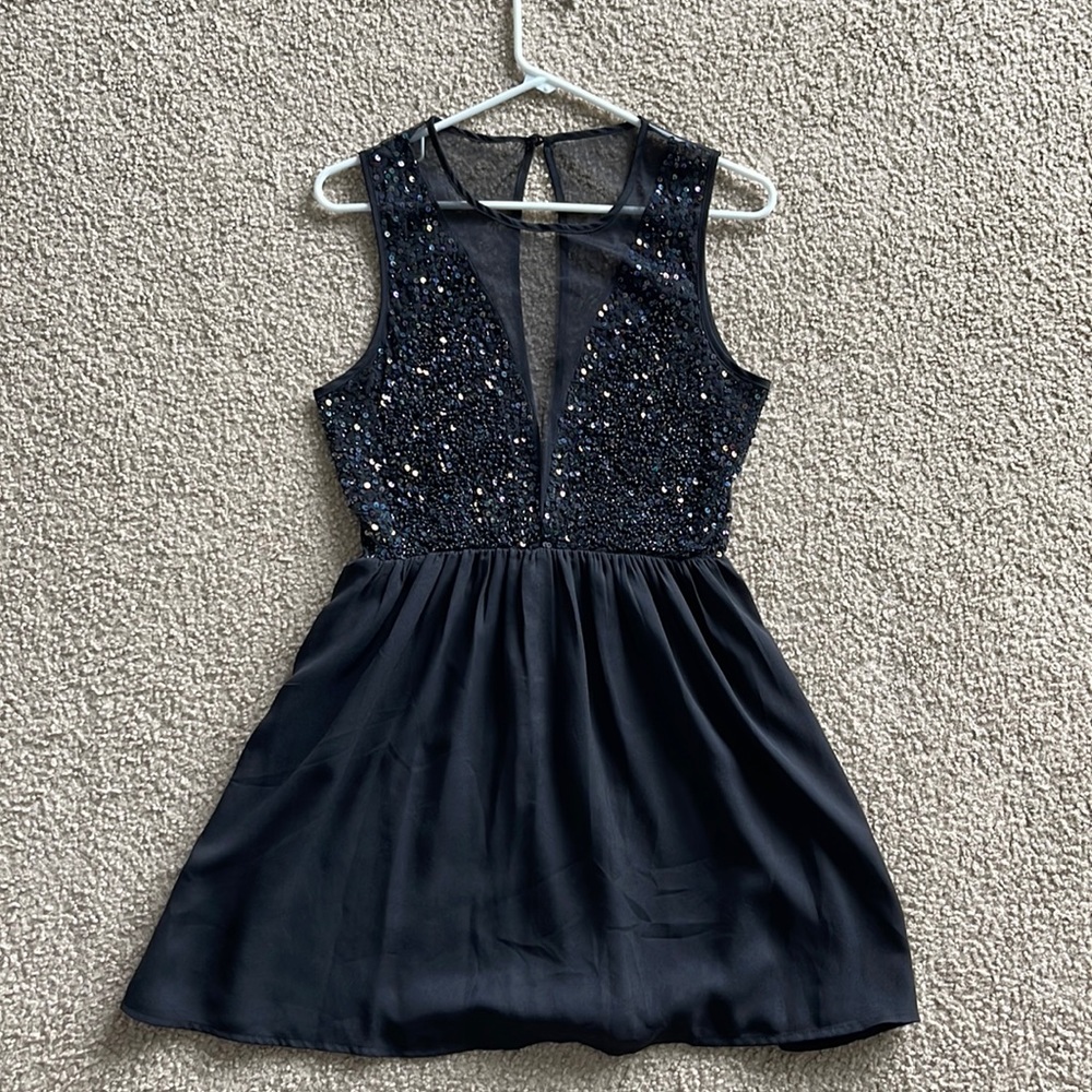 Women’s dress